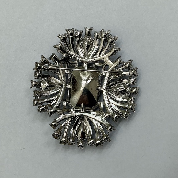 Blue Rhinestone Cross/Flower Brooch - Picture 8 of 8